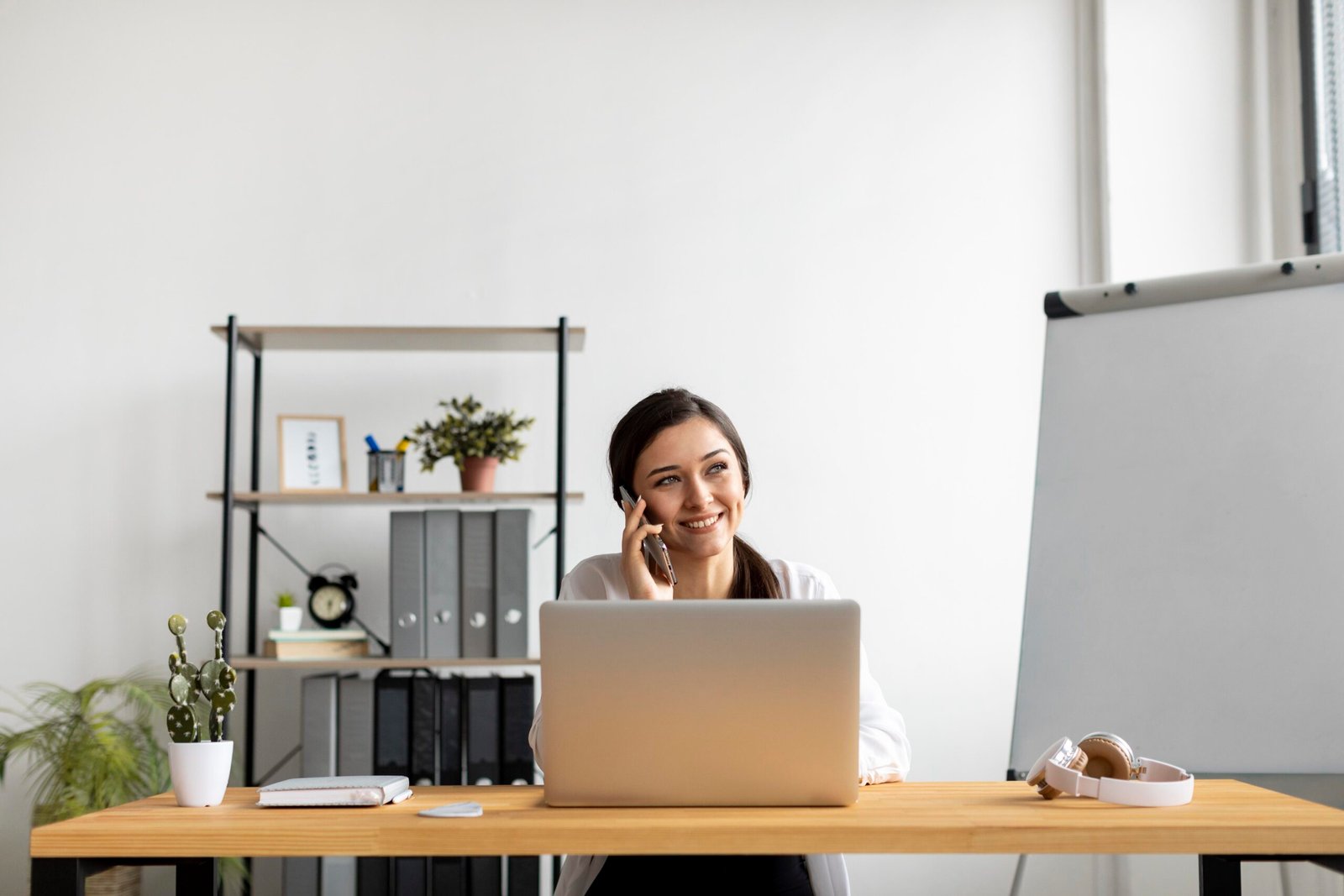 top 5 tech gadgets every remote worker